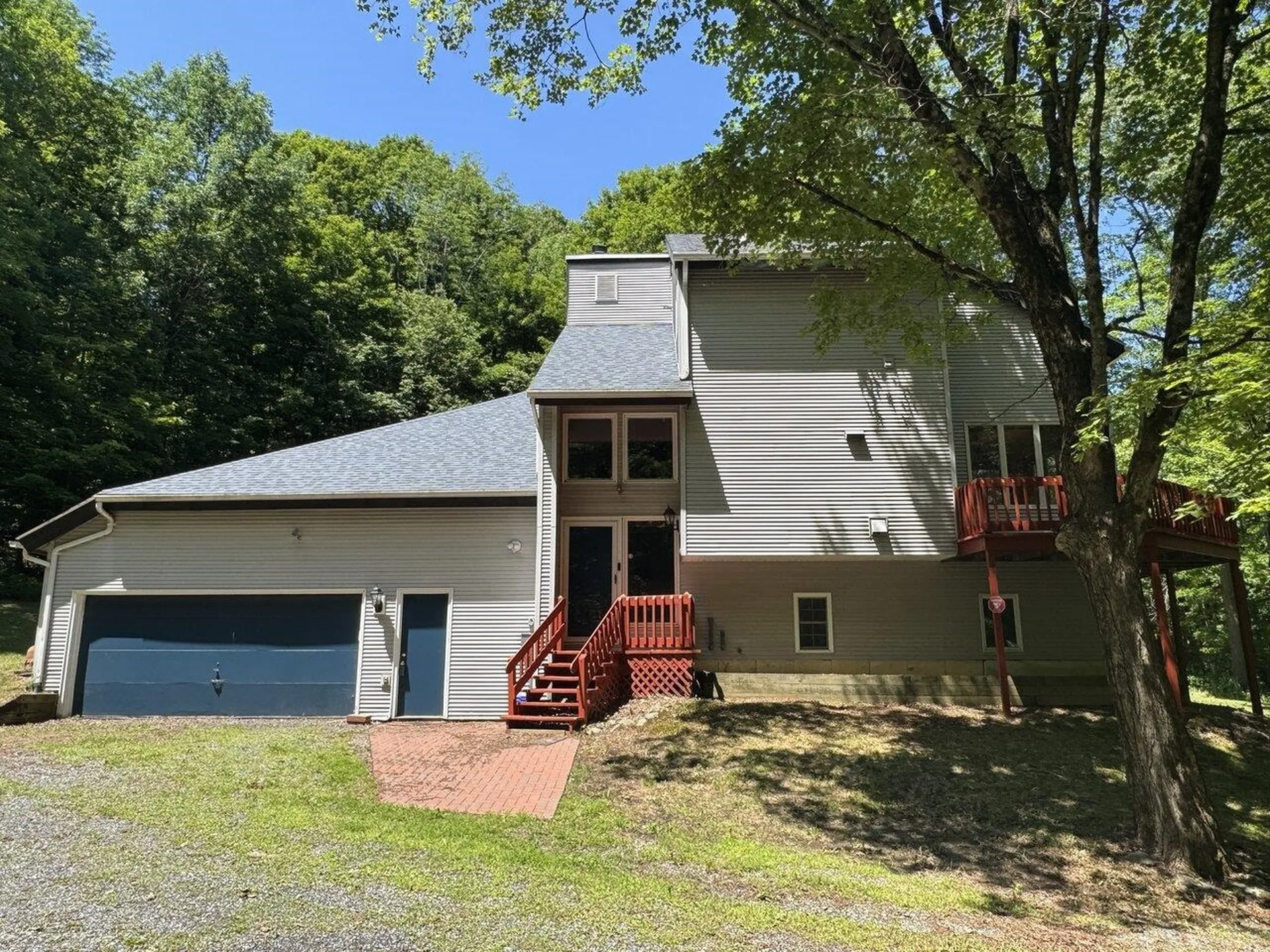 86 North Road Westford VT 05494