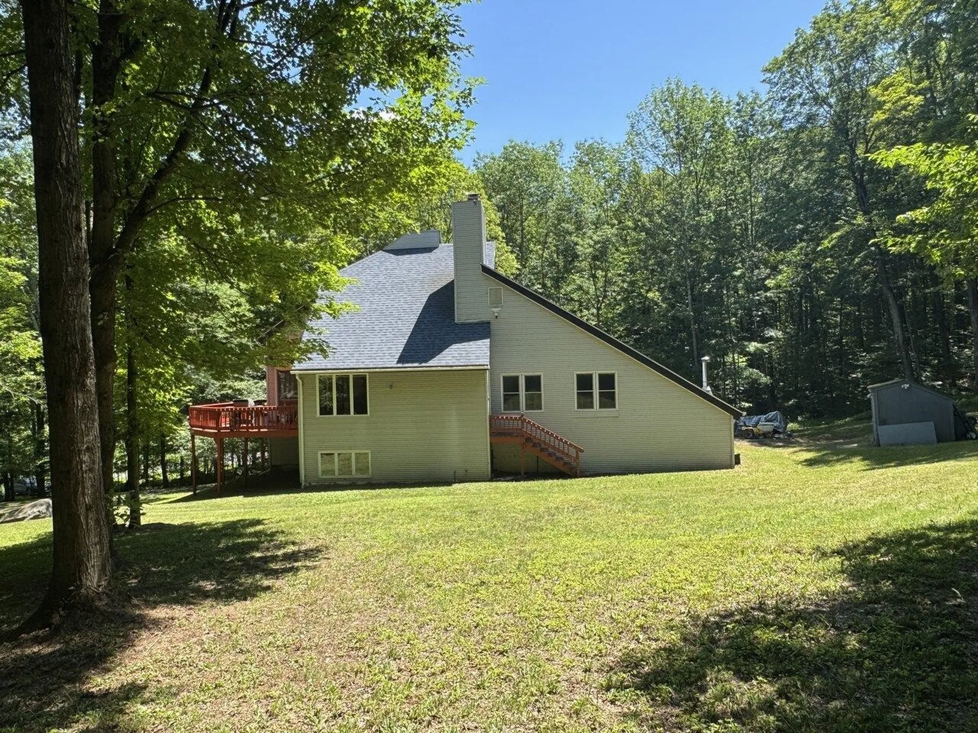 86 North Road Westford VT 05494