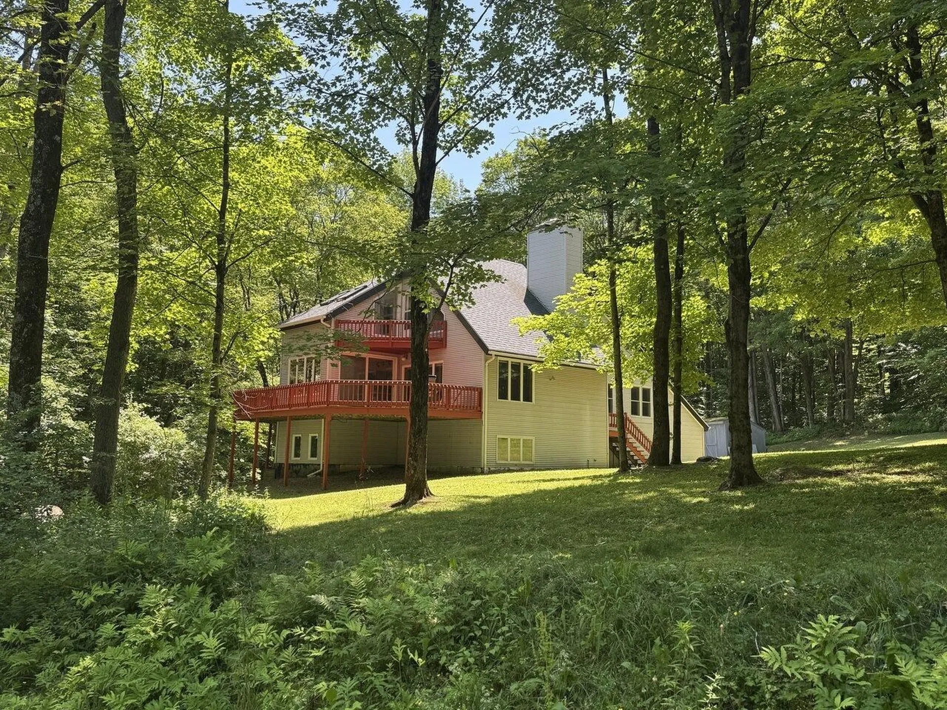 86 North Road Westford VT 05494