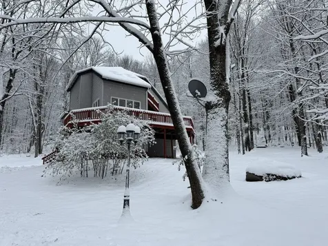 86 North Road Westford VT 05494