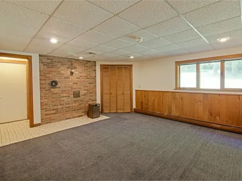 86 North Road Westford VT 05494