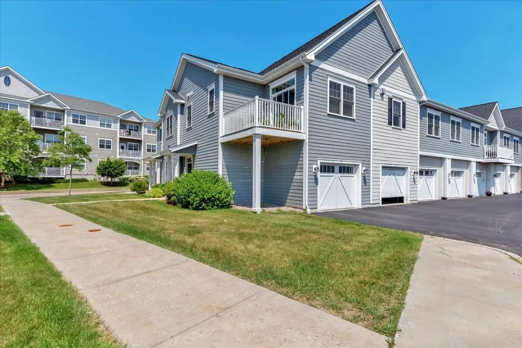 81 Holland Lane Williston VT 05495