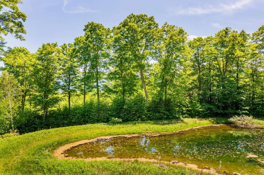 A Windsor Road Manchester VT 05255