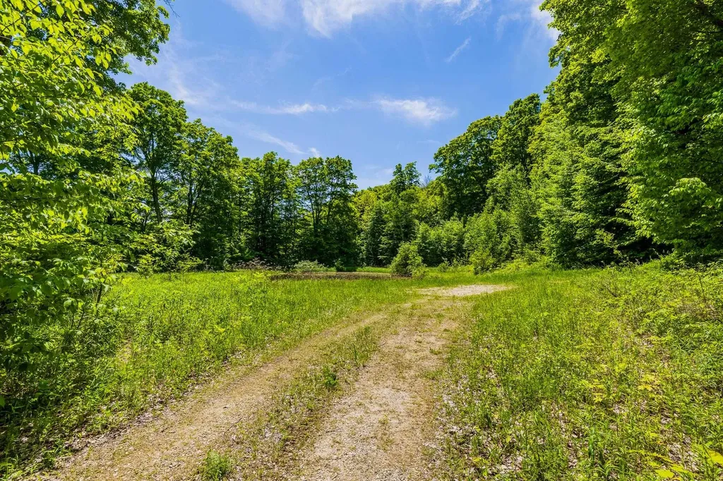 A Windsor Road Manchester VT 05255