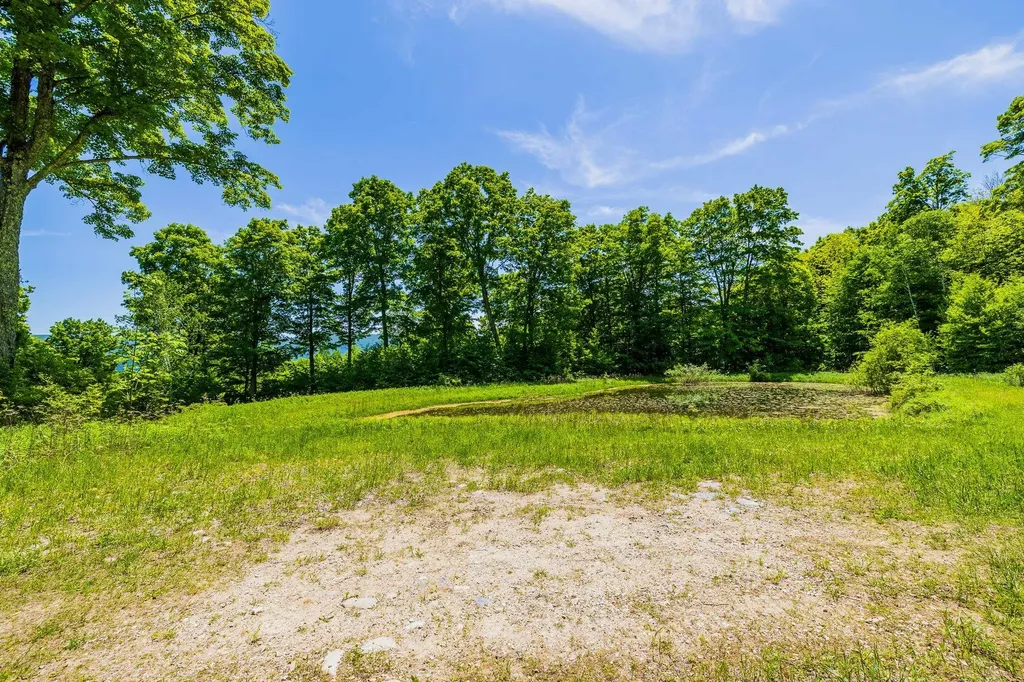 A Windsor Road Manchester VT 05255