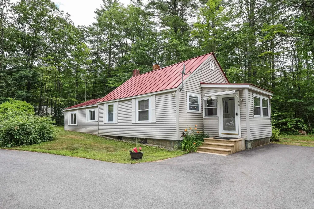 68 Robin Street Franklin NH 03235
