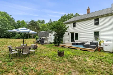 2 River Road Brentwood NH 03833