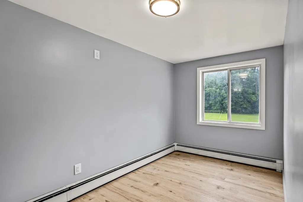 284 Eastern Avenue Rochester NH 03867