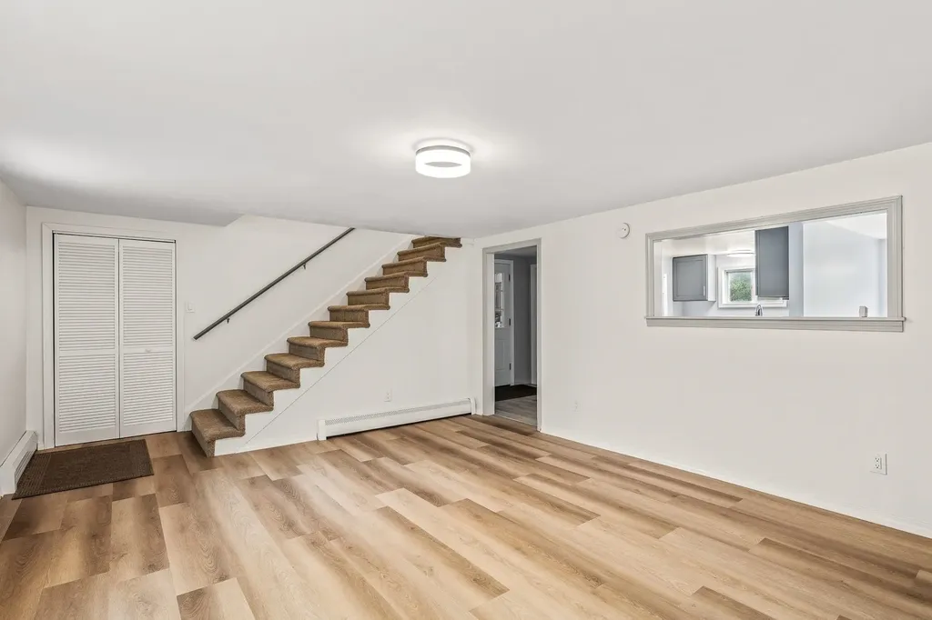 284 Eastern Avenue Rochester NH 03867