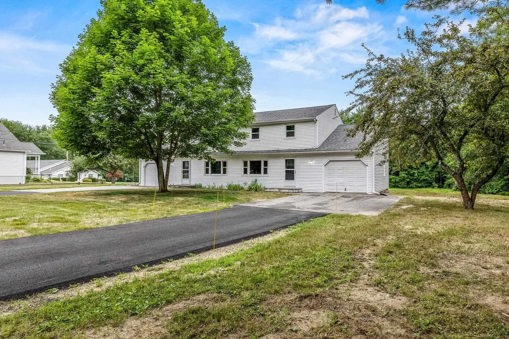 284 Eastern Avenue Rochester NH 03867