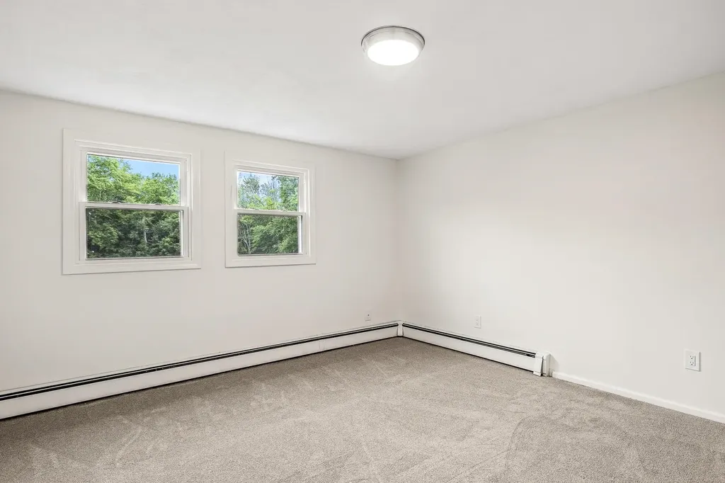 284 Eastern Avenue Rochester NH 03867