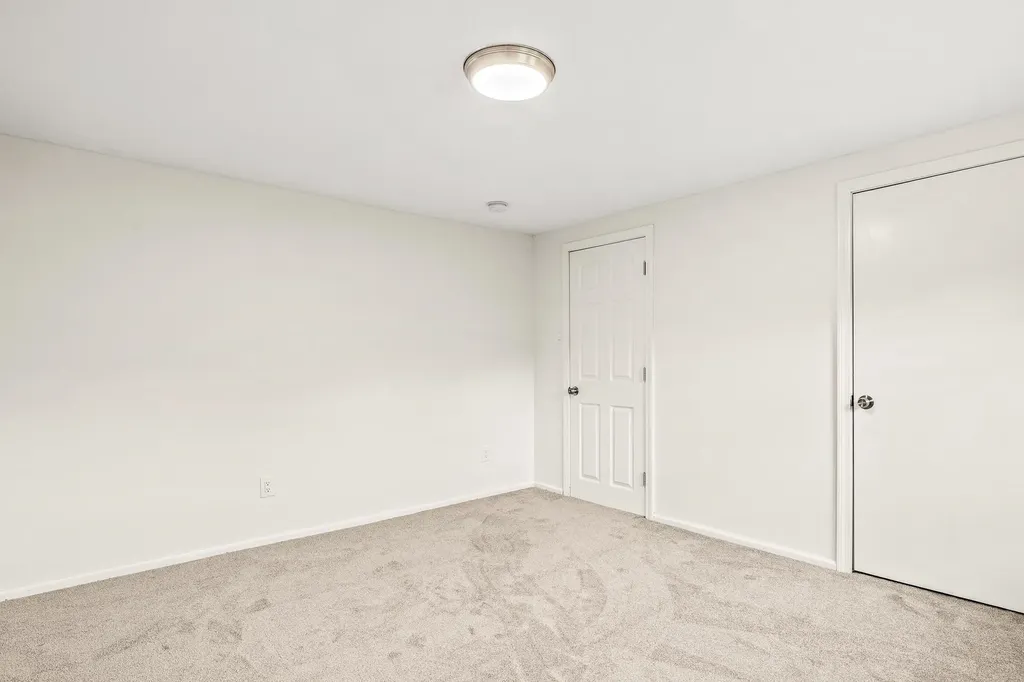 284 Eastern Avenue Rochester NH 03867