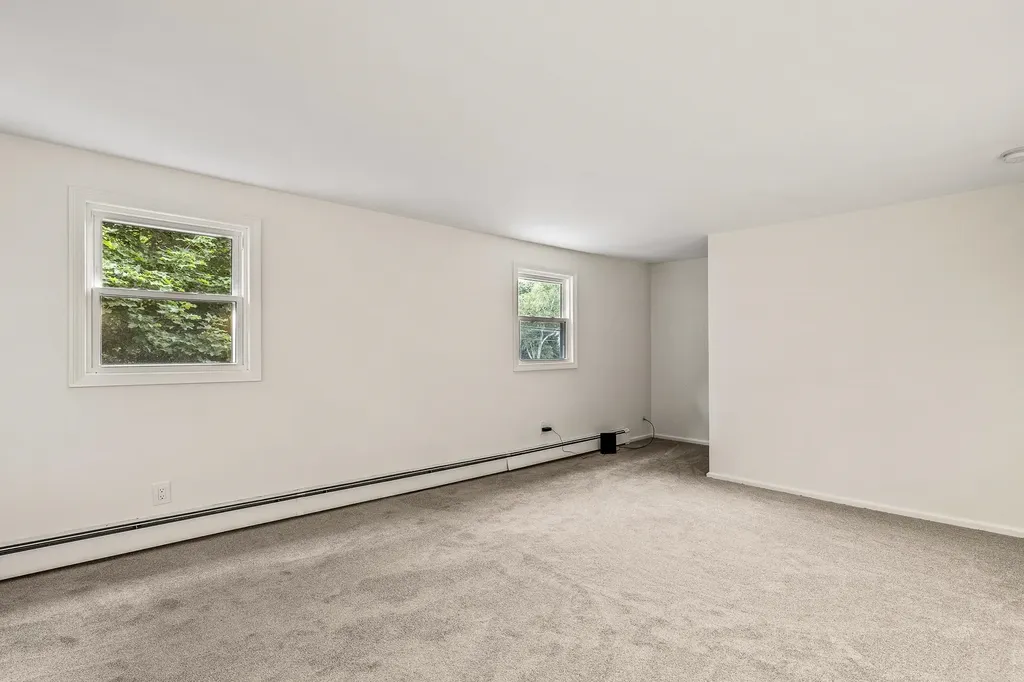 284 Eastern Avenue Rochester NH 03867