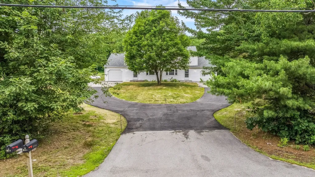 284 Eastern Avenue Rochester NH 03867