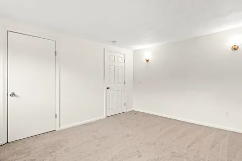 284 Eastern Avenue Rochester NH 03867