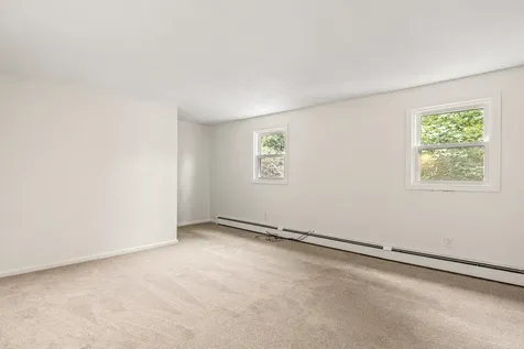 284 Eastern Avenue Rochester NH 03867