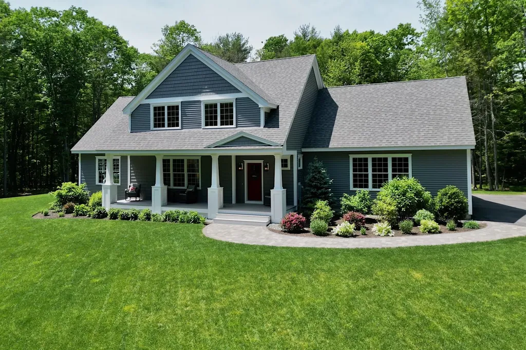 127 Exeter Road North Hampton NH 03862