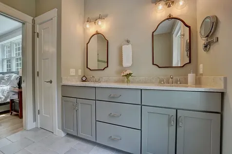 127 Exeter Road North Hampton NH 03862