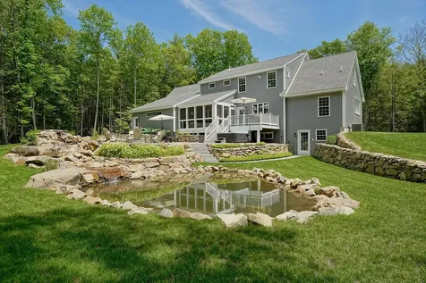 127 Exeter Road North Hampton NH 03862