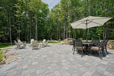 127 Exeter Road North Hampton NH 03862