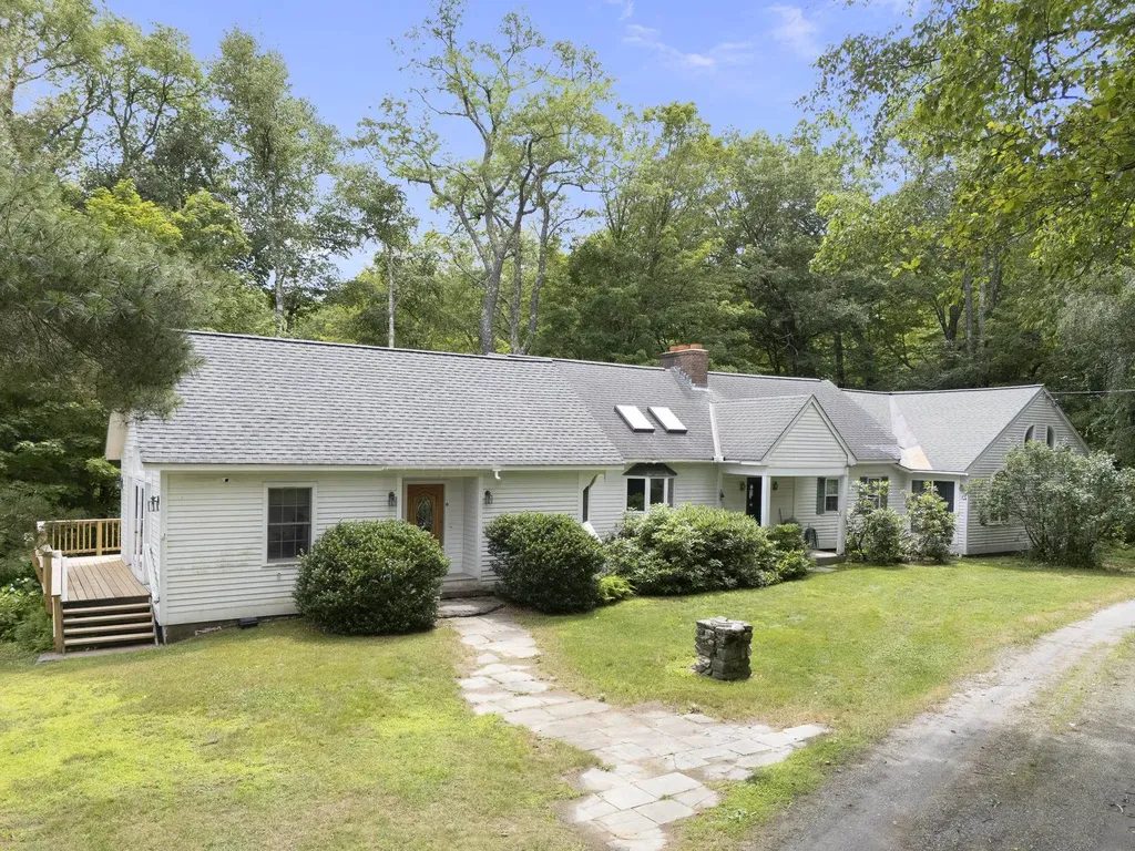 1194 Ames Hill Road Brattleboro VT 05301
