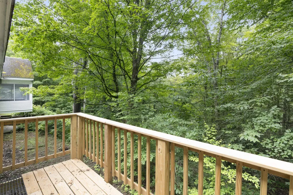 1194 Ames Hill Road Brattleboro VT 05301
