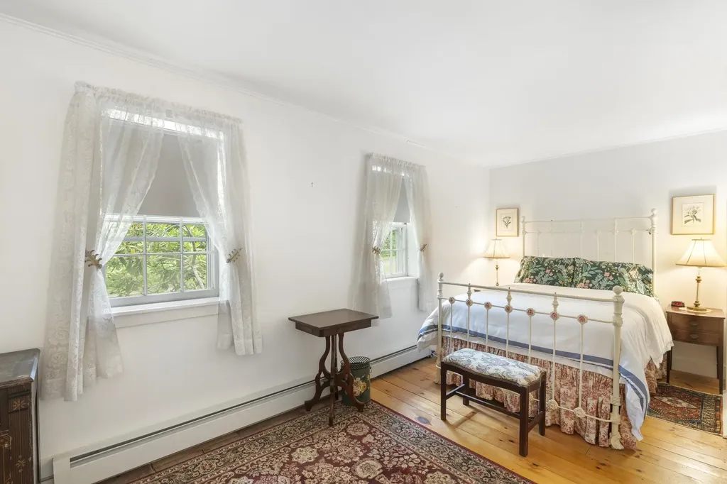 1194 Ames Hill Road Brattleboro VT 05301