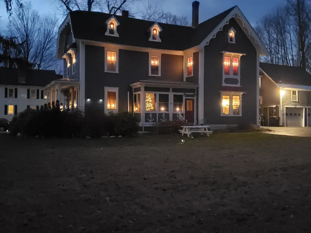 37 Park Street Newport NH 03773