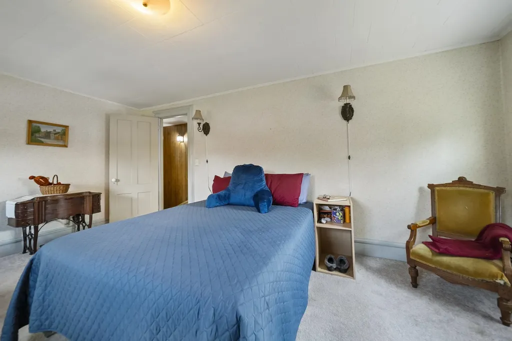 37 Park Street Newport NH 03773