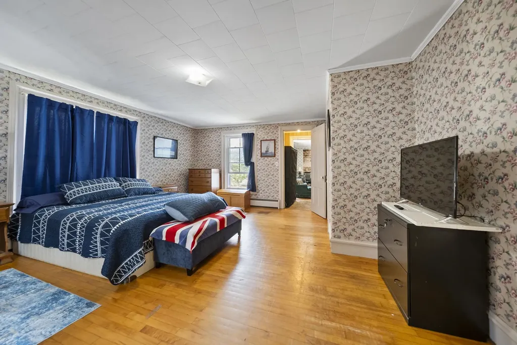 37 Park Street Newport NH 03773