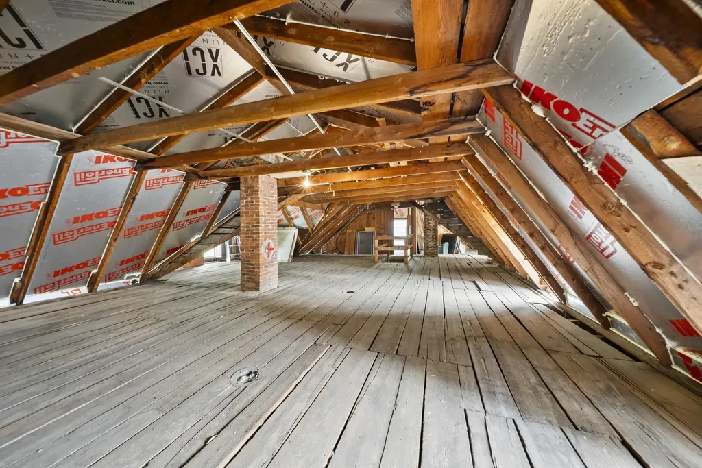 37 Park Street Newport NH 03773