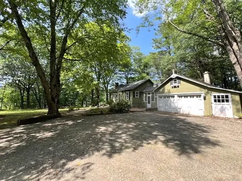 23 Bittersweet Lane Chesterfield NH 03466