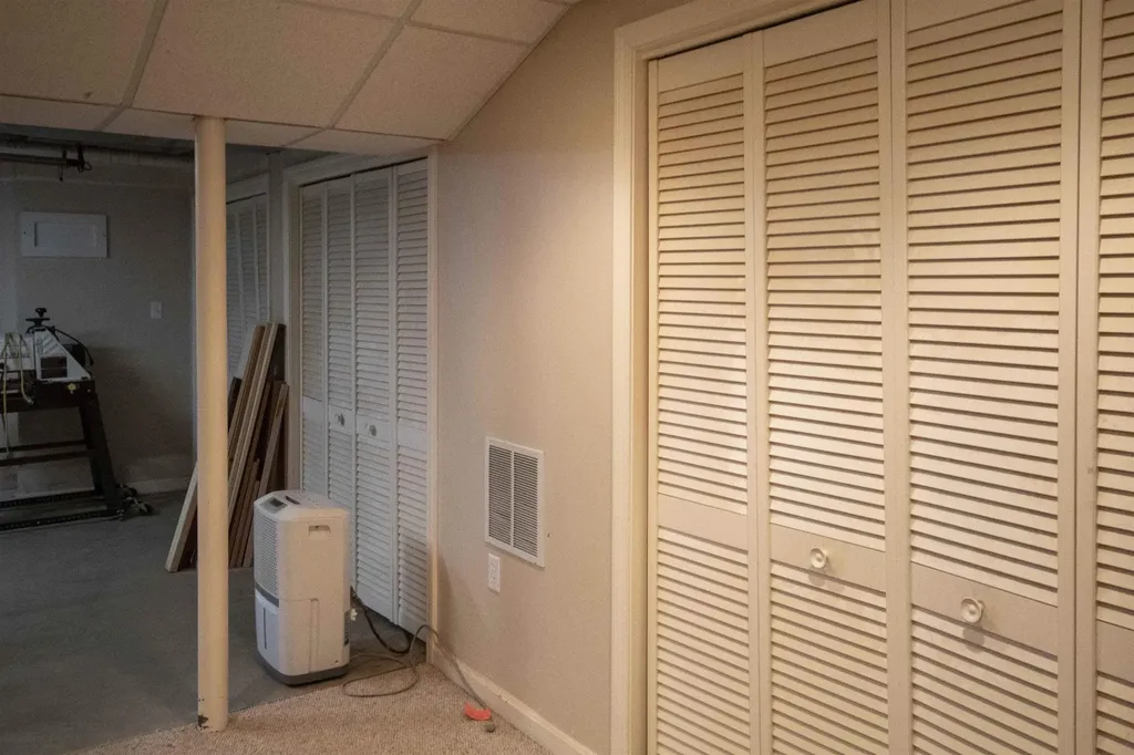 4 Woodbine Drive Londonderry NH 03053