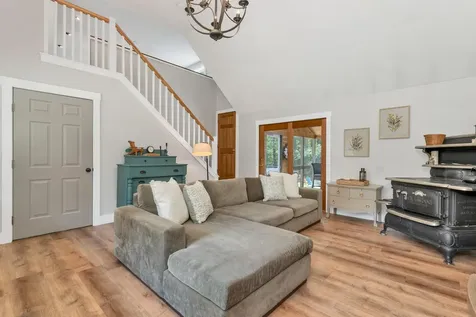 31 Friar Tuck Way Wolfeboro NH 03894
