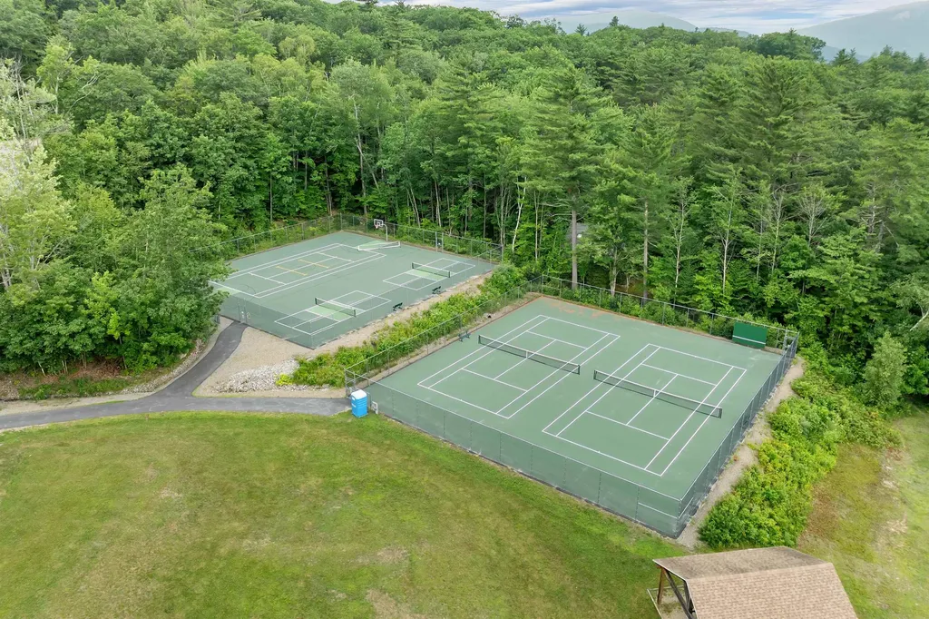 74 Richardson Trail Campton NH 03223