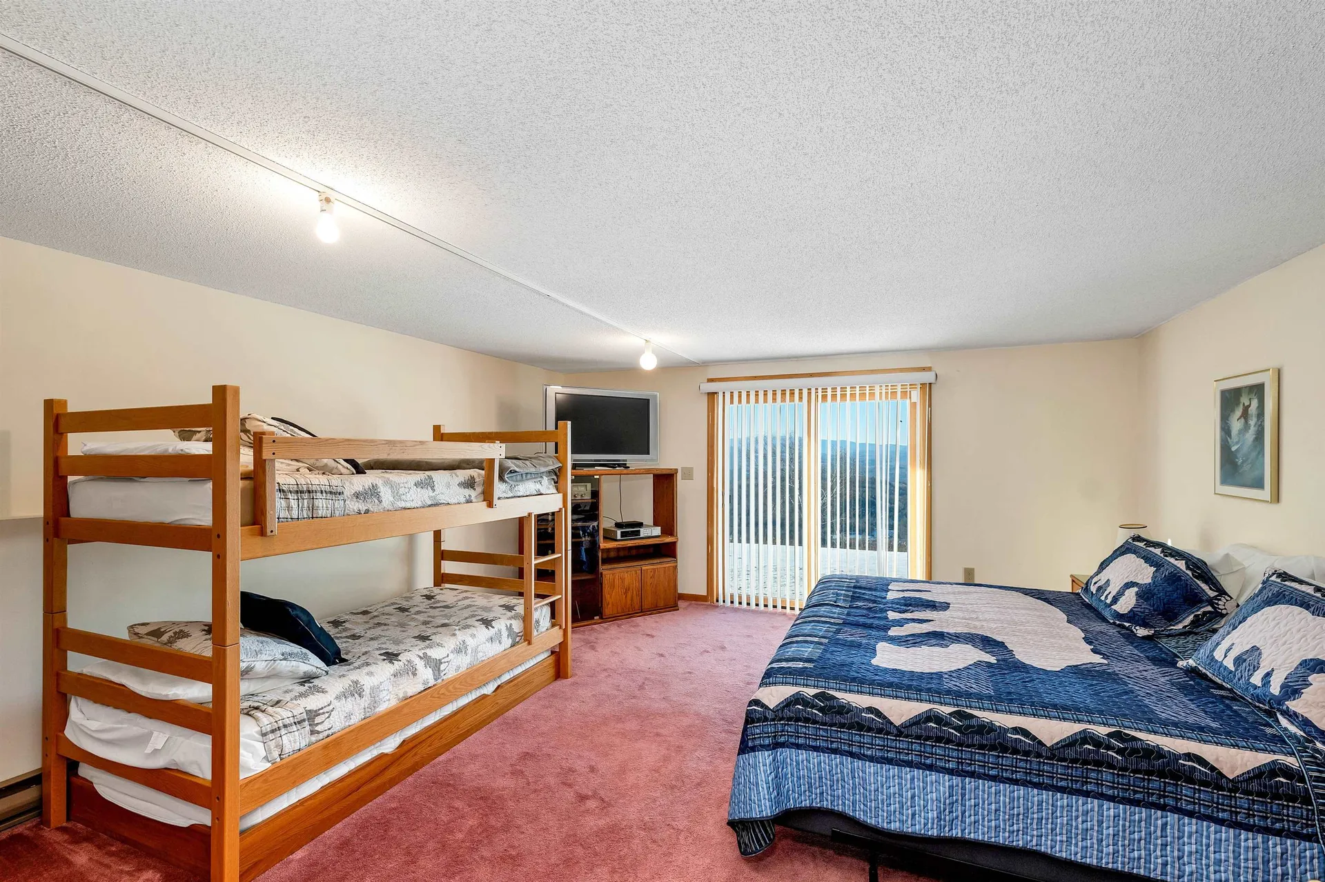 74 Richardson Trail Campton NH 03223