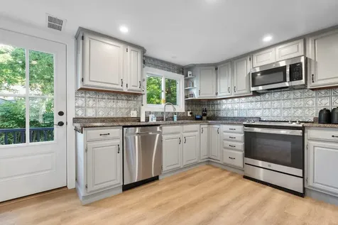 16 Charles Street Keene NH 03431