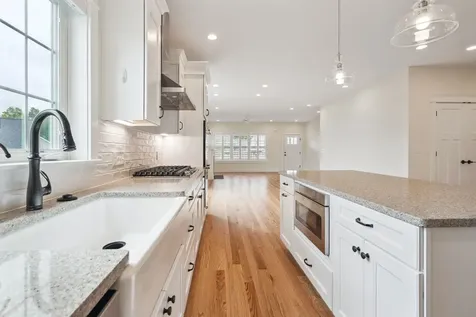 4 Thistle Circle Epping NH 03042