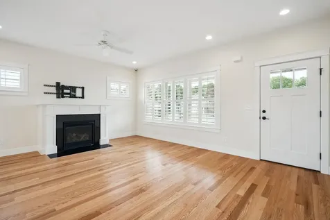 4 Thistle Circle Epping NH 03042