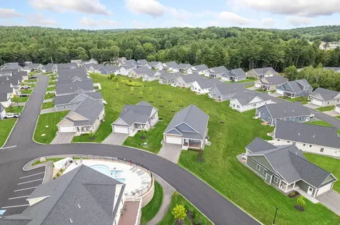 4 Thistle Circle Epping NH 03042