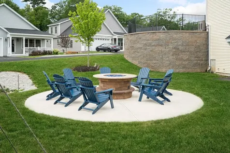 4 Thistle Circle Epping NH 03042