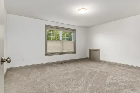 64 Boxwood Path Greenland NH 03840