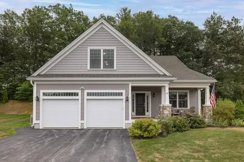 64 Boxwood Path Greenland NH 03840