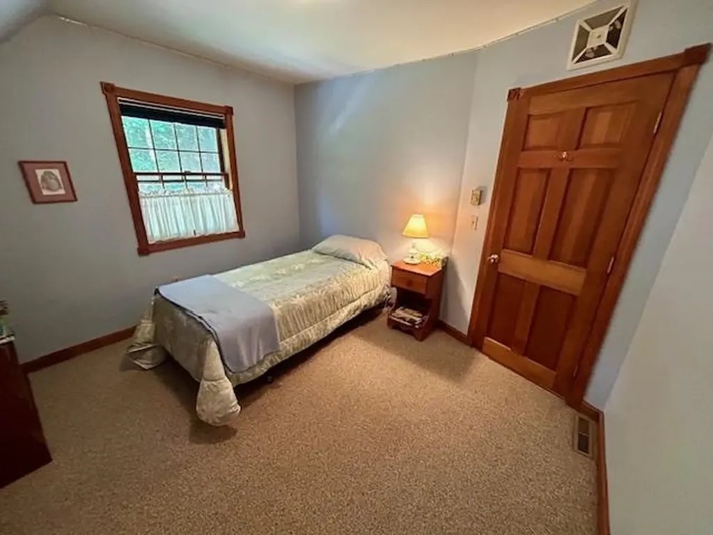 75 Ledgewood Drive Randolph VT 05060-0017