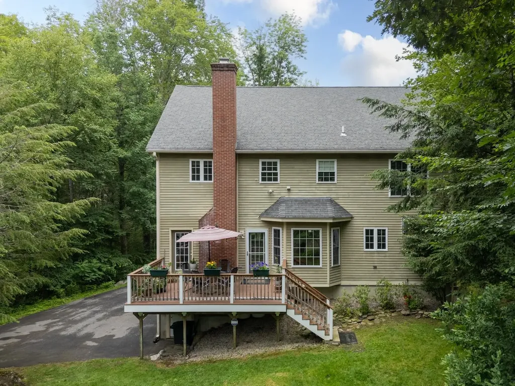 2 Ellison Lane Durham NH 03824