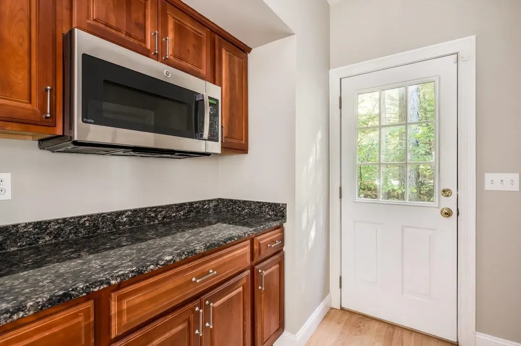 2 Ellison Lane Durham NH 03824