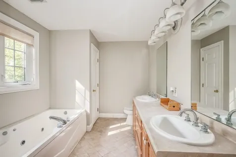 2 Ellison Lane Durham NH 03824