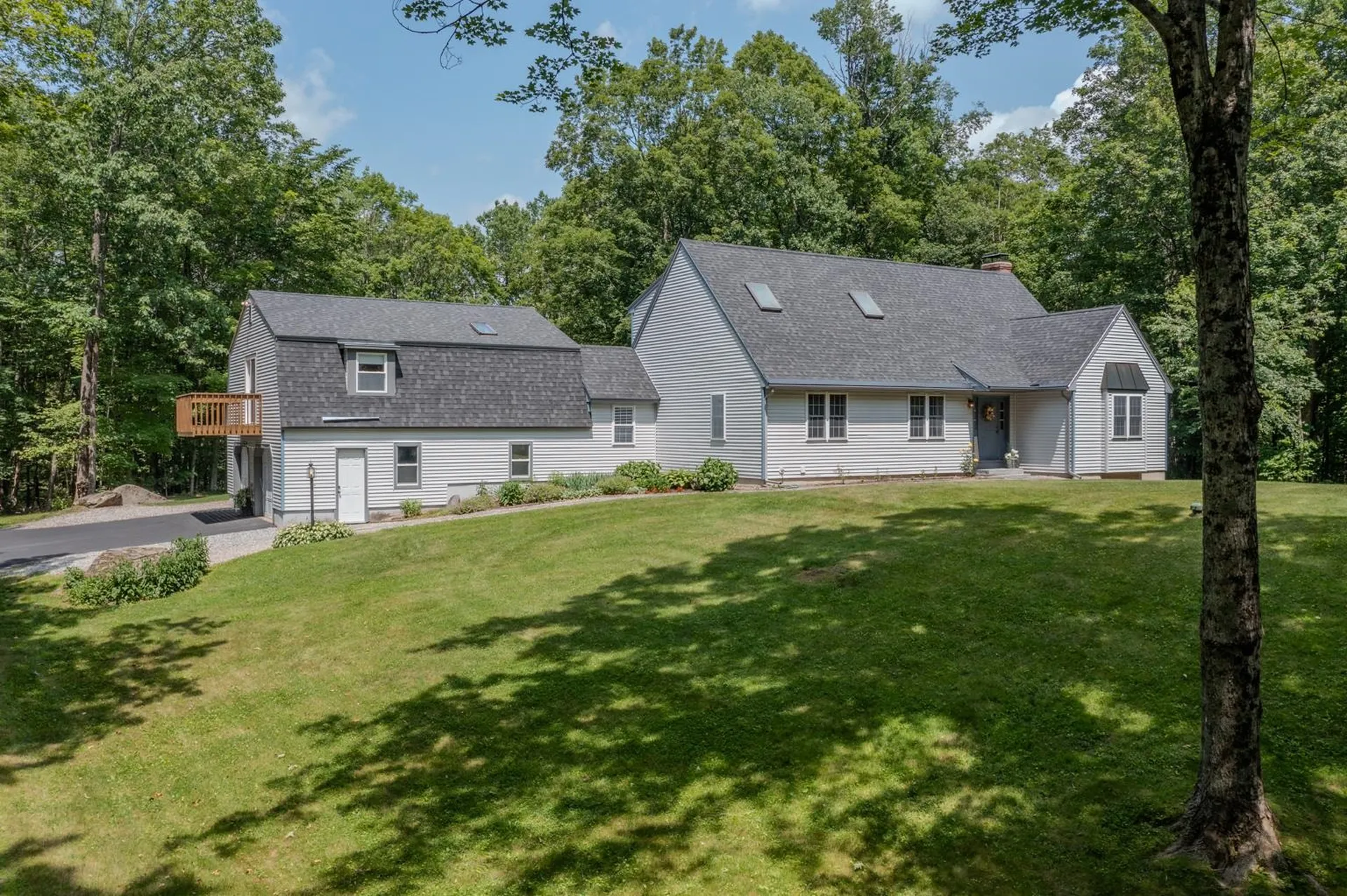 25 Meeting House Hill Road Deerfield NH 03037