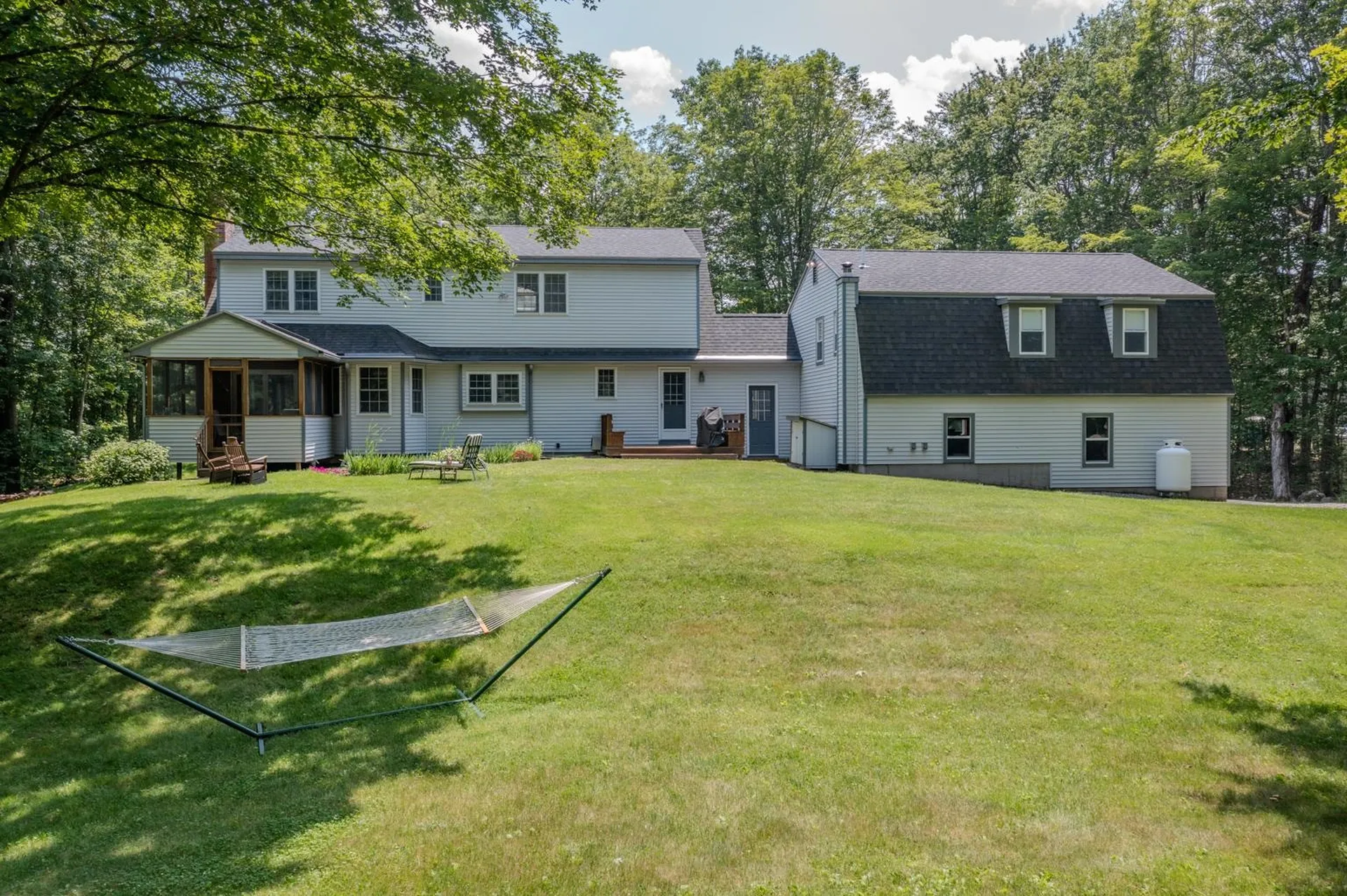 25 Meeting House Hill Road Deerfield NH 03037