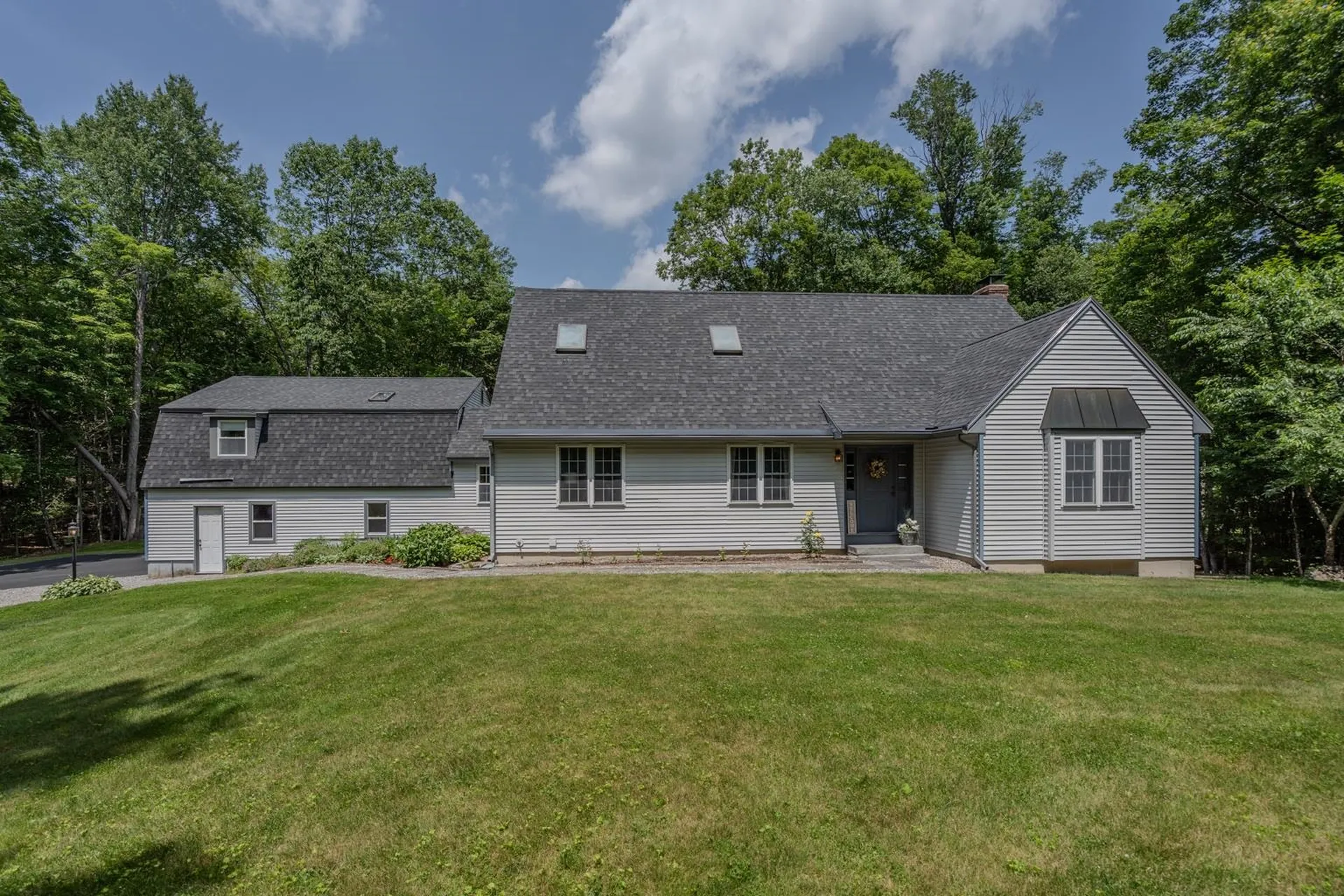 25 Meeting House Hill Road Deerfield NH 03037